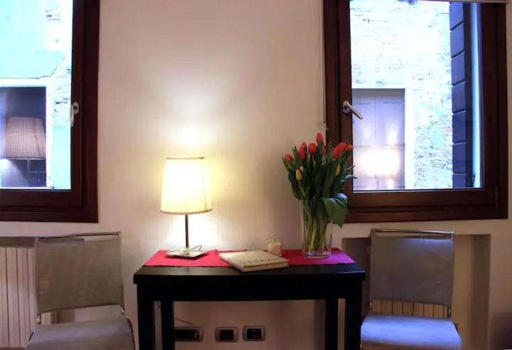 Carampane - Your Nice Flat Near Rialto Bridge Венеція Екстер'єр фото